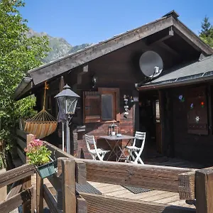 https://chalet-de-lours-chamonix.hotels-rhonealpes.com